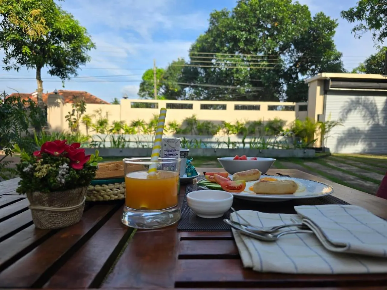 B&B Tropicana Negombo Boutique Hotel